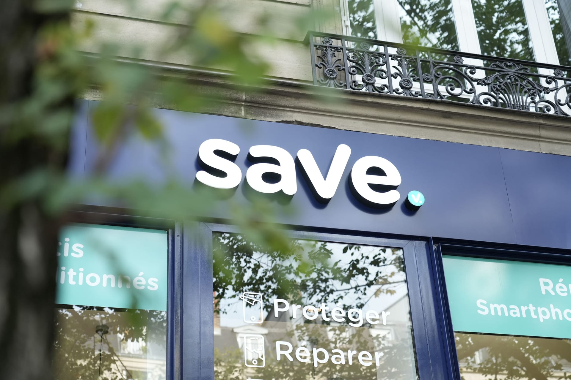 Save Paris Wagram